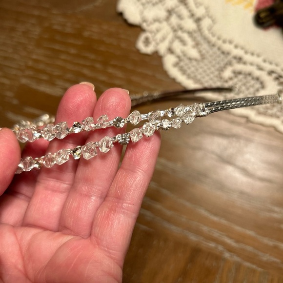 David’s Bridal Double Row Crystal Head Band - Picture 10 of 14